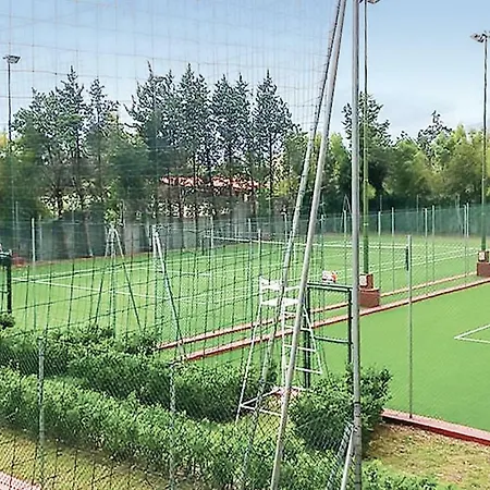 Apt. Golden 2+2 *
